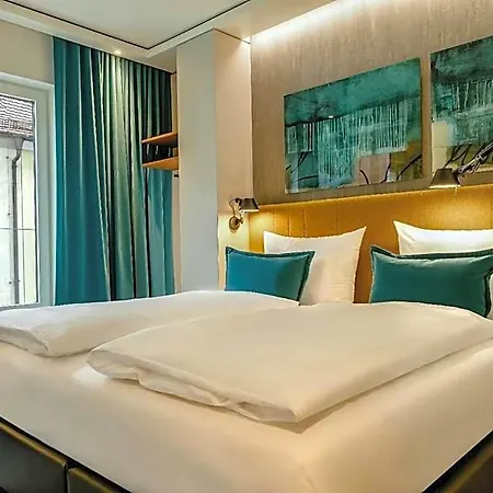 One Wuerzburg Hotel 3*